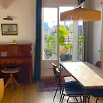 Pleasant With Terrace In Belleville شقة باريس