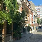 Pleasant With Terrace In Belleville شقة *