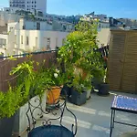Pleasant With Terrace In Belleville Appartement Paris